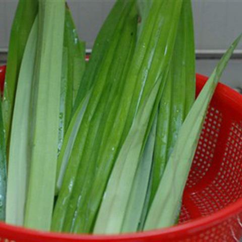 Cách làm gà cuốn lá dứa chiên vàng