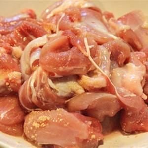 Cách làm gà cuốn lá dứa