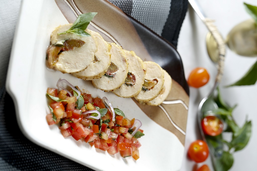 Gà cuộn lá quế