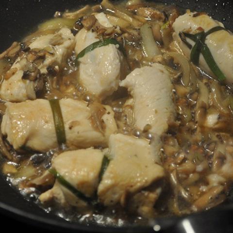 Cách làm gà cuộn nấm