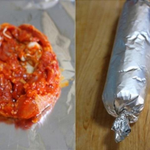 Cách làm gà cuộn tỏi nướng