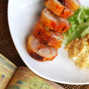 Cách làm gà cuộn tỏi nướng