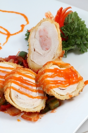 Gà cuộn tôm chiên