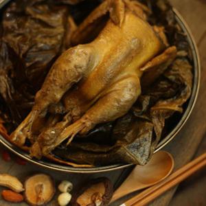 Cách làm gà gói lá sen