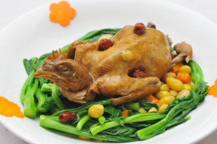 Gà hầm bạch quả