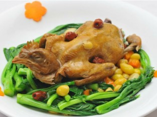 Gà hầm bạch quả