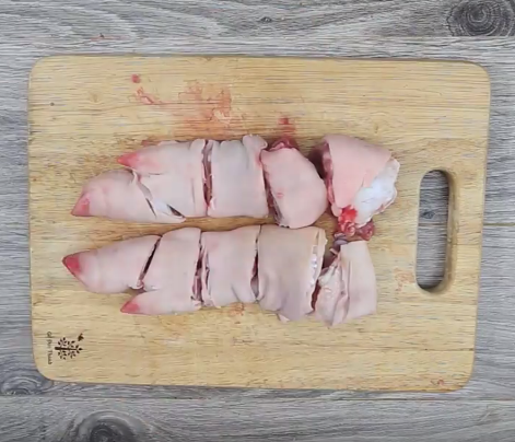 Gà hầm hạt điều ngọt thơm cho bữa tối quây quần bên gia đình