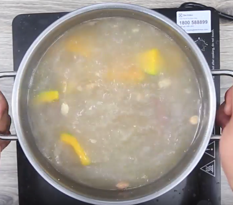 Gà hầm hạt điều ngọt thơm cho bữa tối quây quần bên gia đình