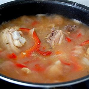 Cách làm gà hầm kiểu Pháp