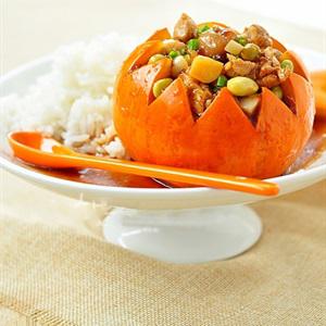 Cách làm gà hấp bí đỏ