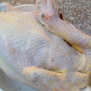 Cách làm gà hấp muối mặn