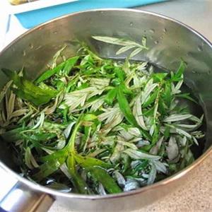 Cách làm gà hấp muối mặn