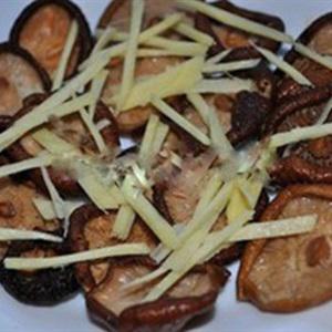 Cách làm gà hấp nấm hương