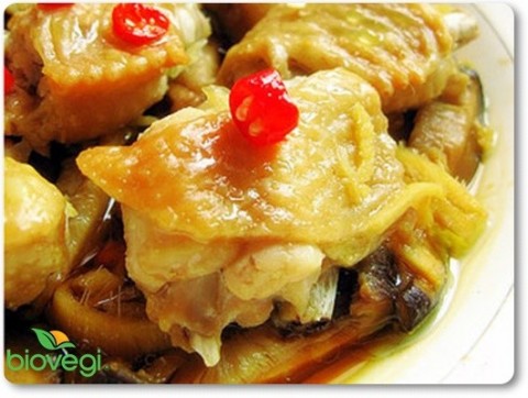 Gà hấp nấm hương