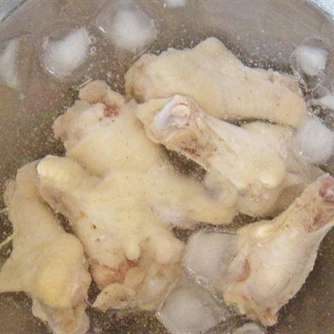 Cách làm gà hấp nước tương