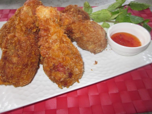 Gà KFC món ngon cho bé