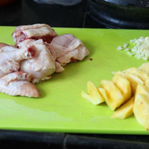 Cách làm gà kho thơm