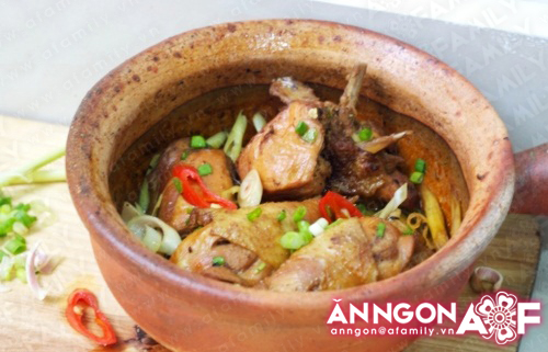 Gà kho tộ - món ngon ngày mát trời