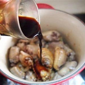 Cách làm gà kho xì dầu