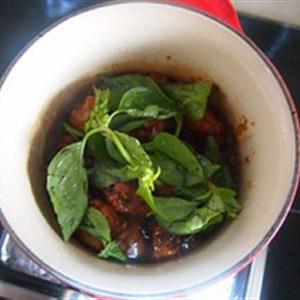 Cách làm gà kho xì dầu