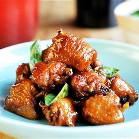 Cách làm gà kho xì dầu