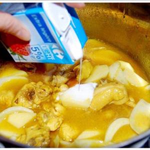 Cách làm gà nấu cà ri