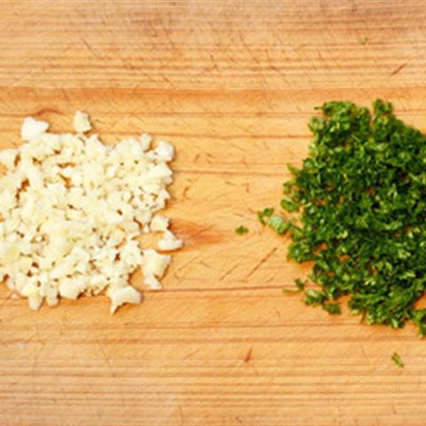 Cách làm gà nấu chanh