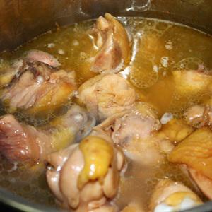 Cách làm gà nấu mẻ