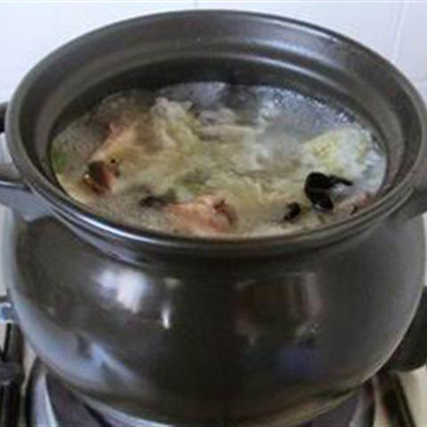 Cách làm gà nấu nấm mèo