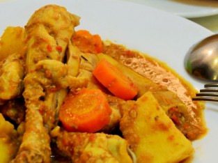 Gà nấu patê cả nhà thích mê