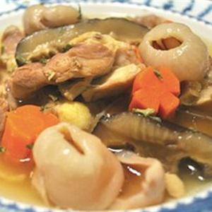 Cách làm gà nấu vải