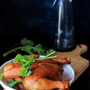 Cách làm gà nguyên con om nước tương