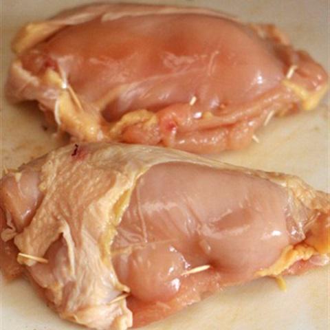 Cách làm gà nhồi phô mai nướng