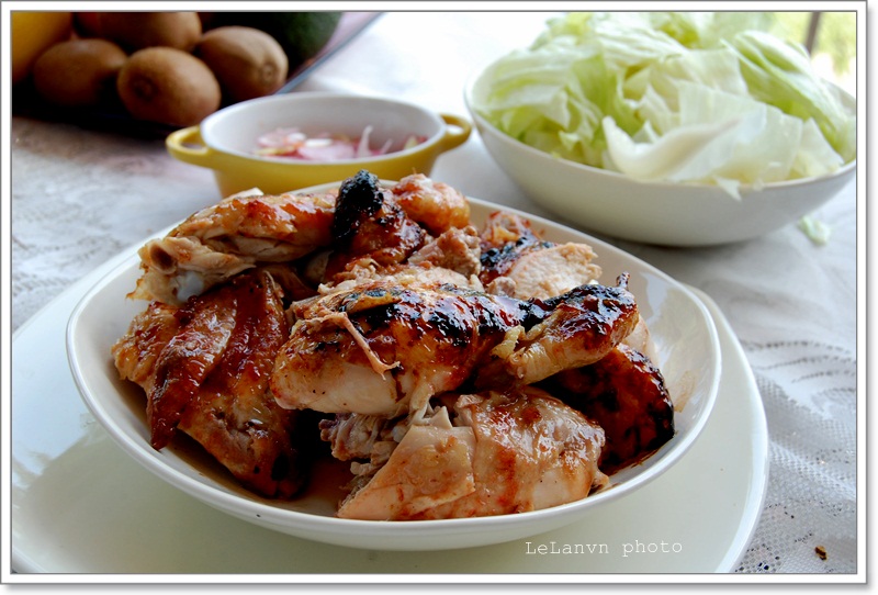 Gà nướng bột ướp xá xíu