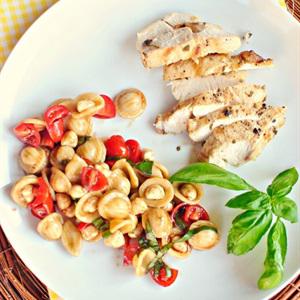 Cách làm gà nướng húng quế