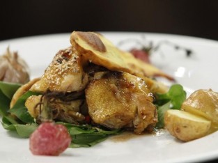 Gà nướng rau củ