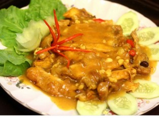 Gà nướng sốt cay