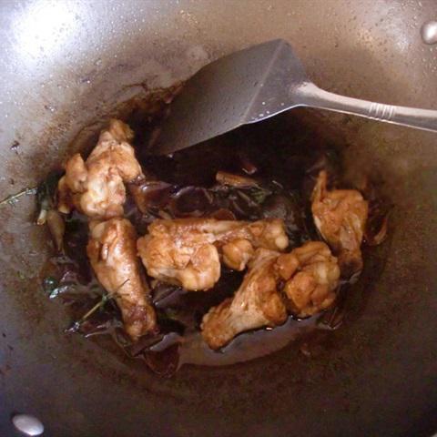 Cách làm gà om củ hành