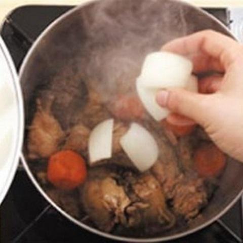 Cách làm gà om kiểu Hàn