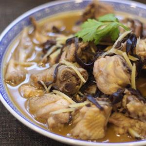 Cách làm gà om nấm