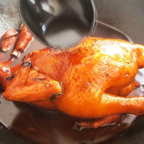 Cách làm gà om nguyên con