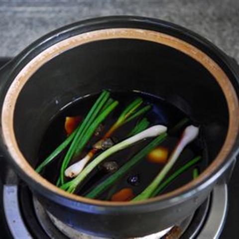 Cách làm gà om xì dầu