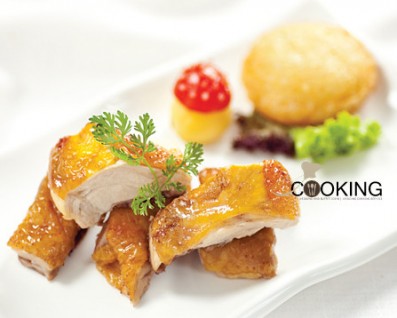 Gà quay xôi chiên phồng