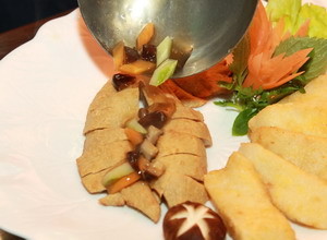 Gà quay xôi chiên