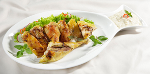 Gà quay xốt kem nấm