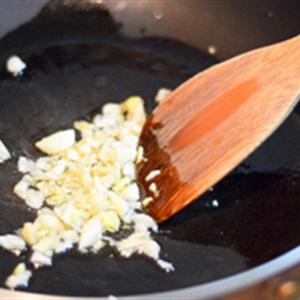 Cách làm gà rán om vải