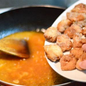 Cách làm gà rán om vải