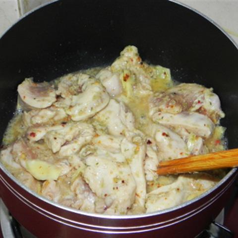 Cách làm gà rang lá gừng