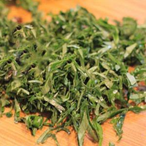 Cách làm gà rang lá lốt