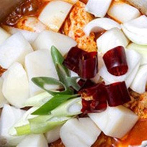 Cách làm gà sốt khoai tây kiểu Hàn